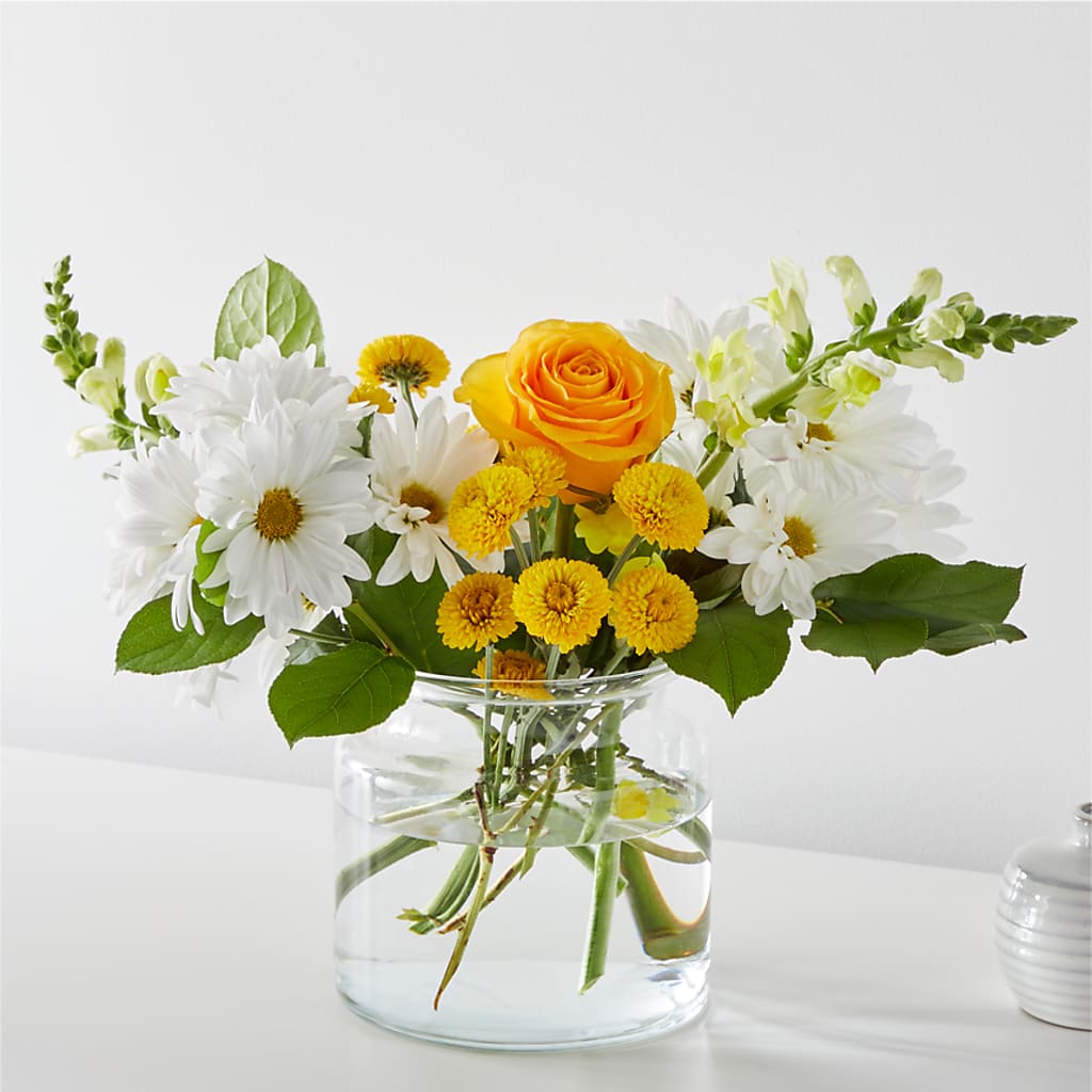 Sun Salutation Bouquet – BAYSORE'S FLOWER SHOP LLC, Mason OH