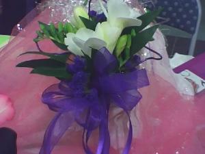 WHITE FREESIA WRISTLET