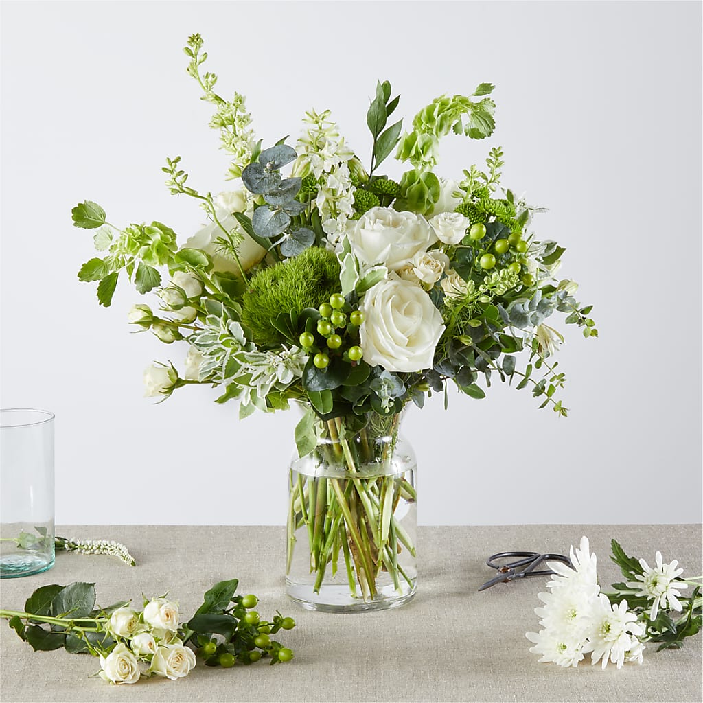 Irish Garden - A Florist Original – BAYSORE'S FLOWER SHOP LLC, Mason OH
