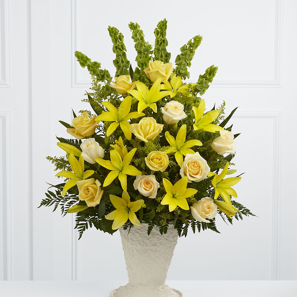 Golden Memories Arrangement – BAYSORE'S FLOWER SHOP LLC, Mason OH