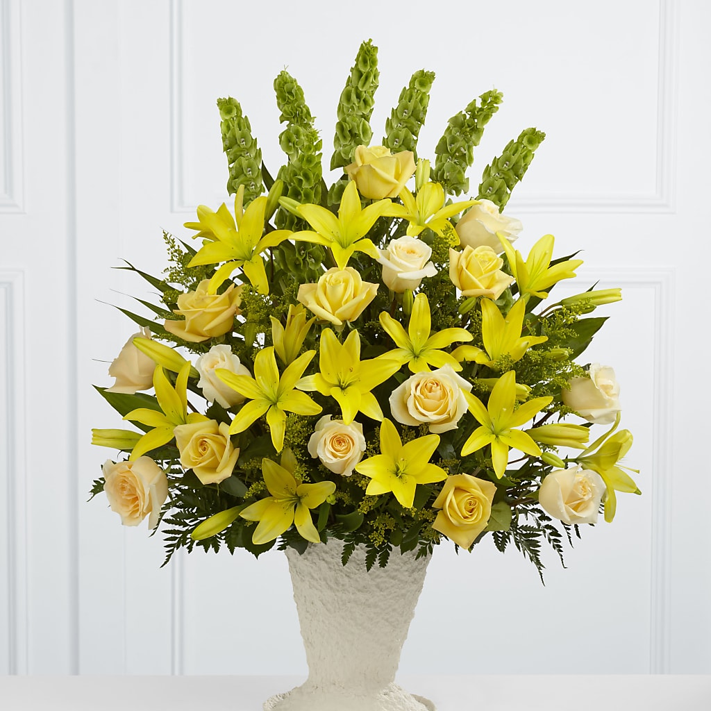 Golden Memories Arrangement – BAYSORE'S FLOWER SHOP LLC, Mason OH