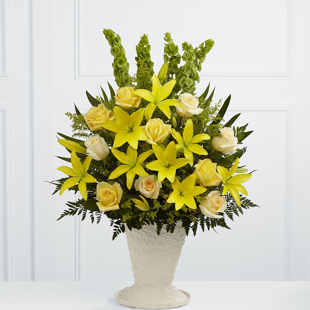 Golden Memories Arrangement – BAYSORE'S FLOWER SHOP LLC, Mason OH