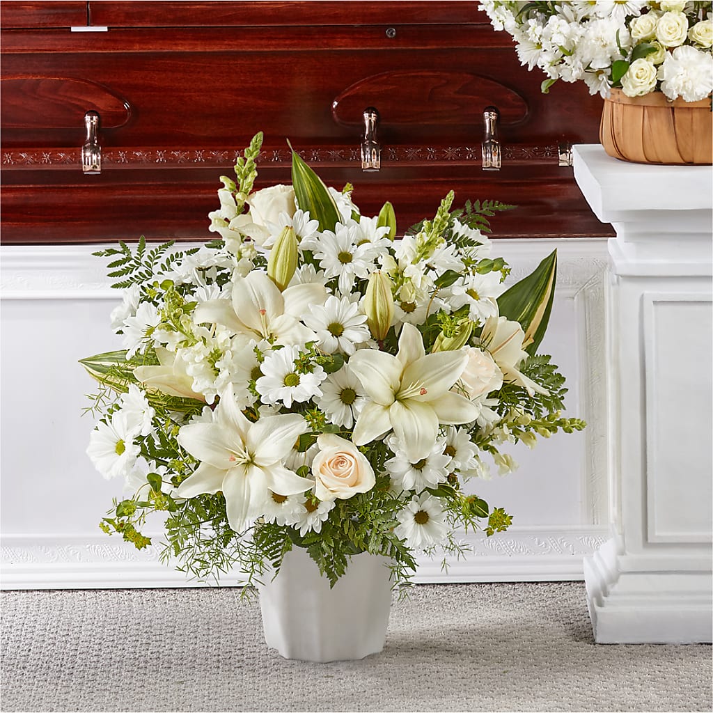 Thoughts of Tranquility Floor Basket – BAYSORE'S FLOWER SHOP LLC, Mason OH