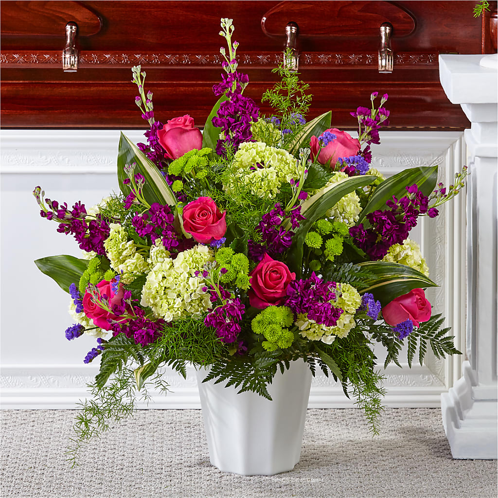 Beautiful Horizons Floor Basket – BAYSORE'S FLOWER SHOP LLC, Mason OH