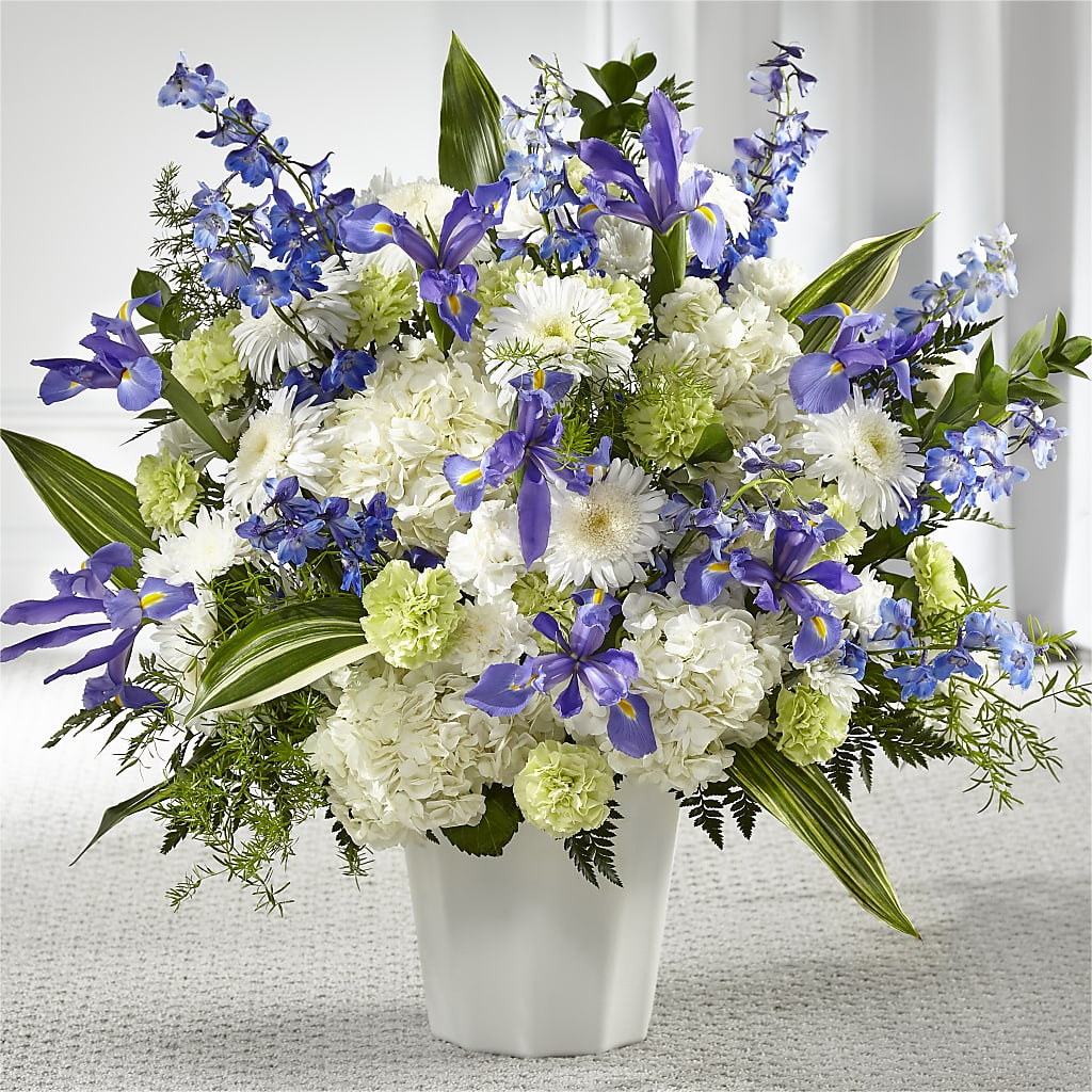 Soft Serenity Floor Basket – BAYSORE'S FLOWER SHOP LLC, Mason OH