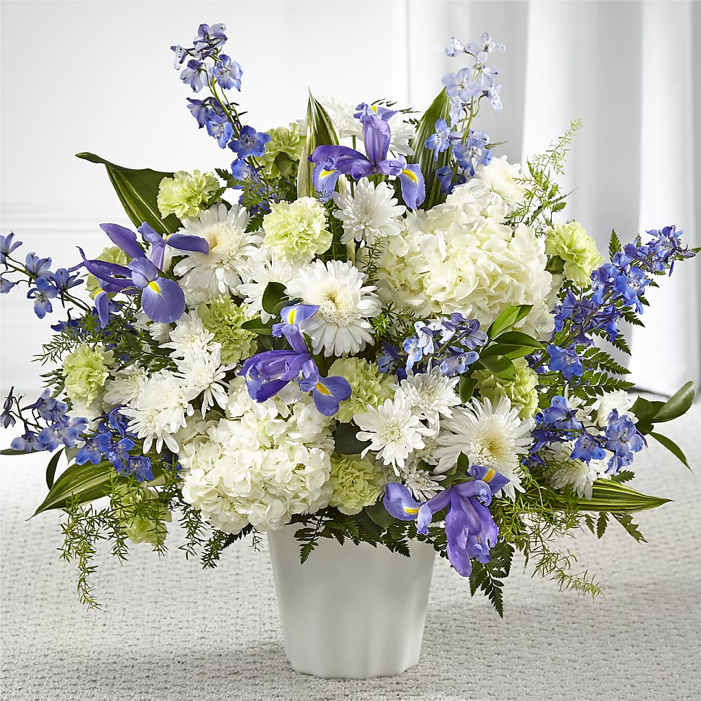 Soft Serenity Floor Basket – BAYSORE'S FLOWER SHOP LLC, Mason OH