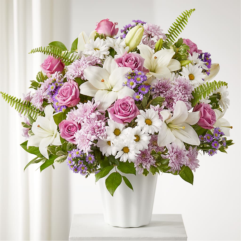 Warmest Thoughts Tabletop Basket – BAYSORE'S FLOWER SHOP LLC, Mason OH