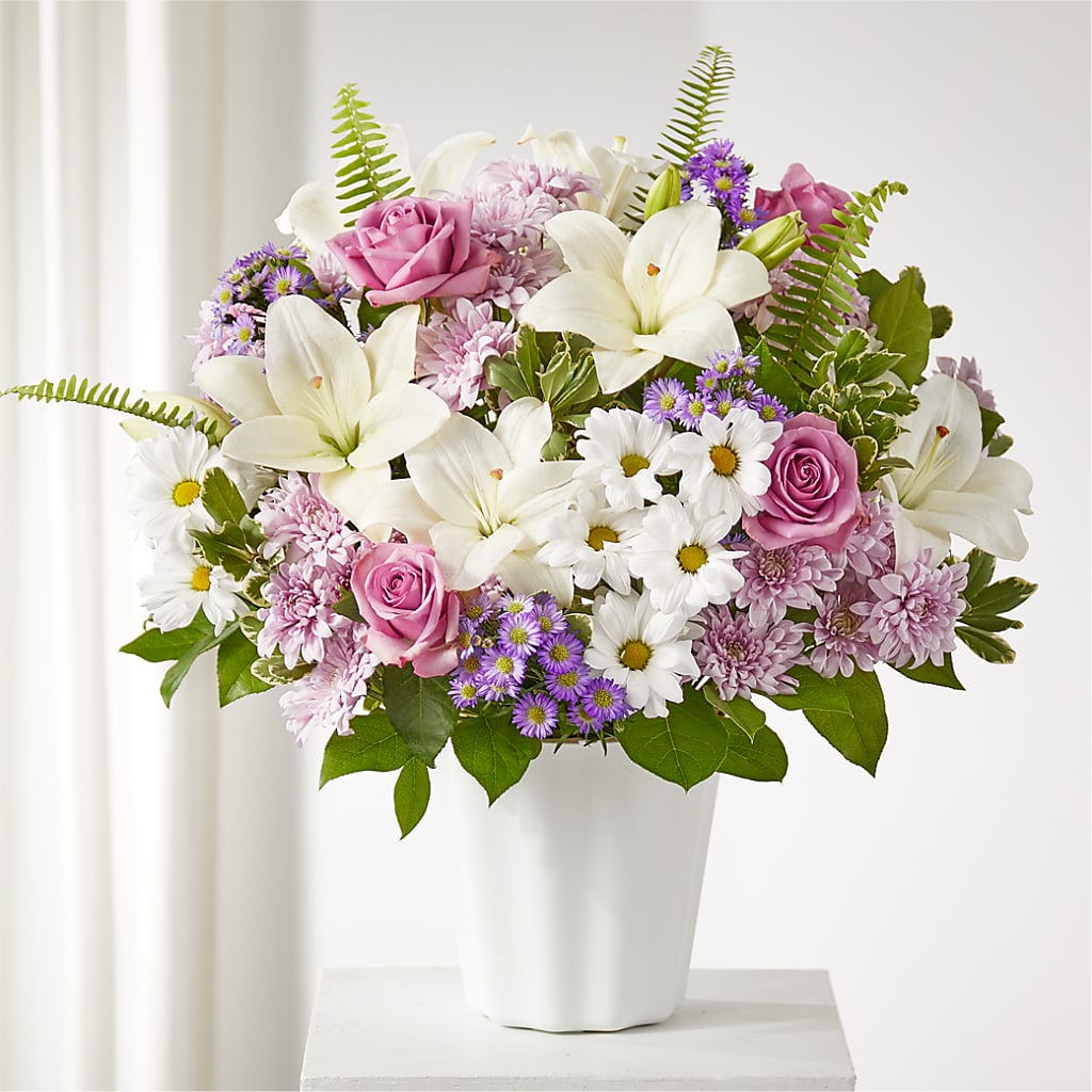 Warmest Thoughts Tabletop Basket – BAYSORE'S FLOWER SHOP LLC, Mason OH