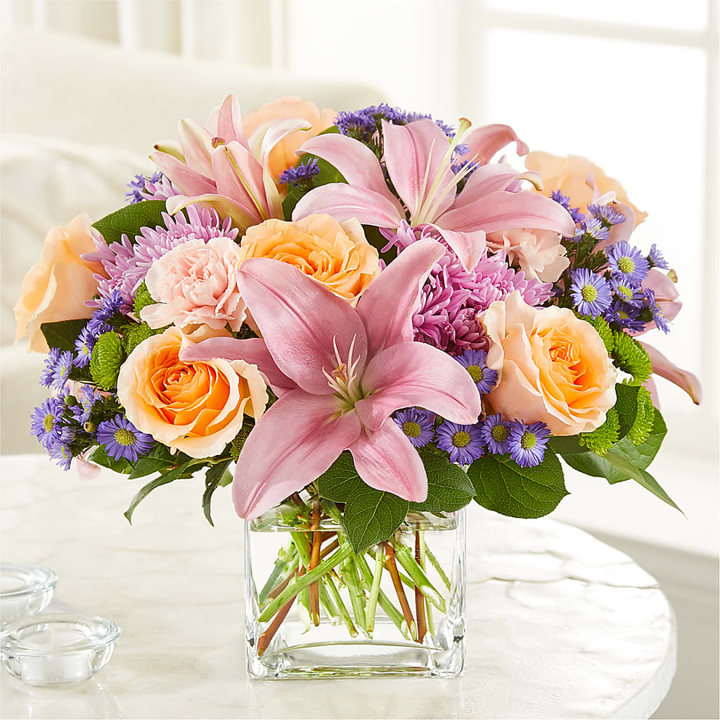 Delicate Details Bouquet – BAYSORE'S FLOWER SHOP LLC, Mason OH