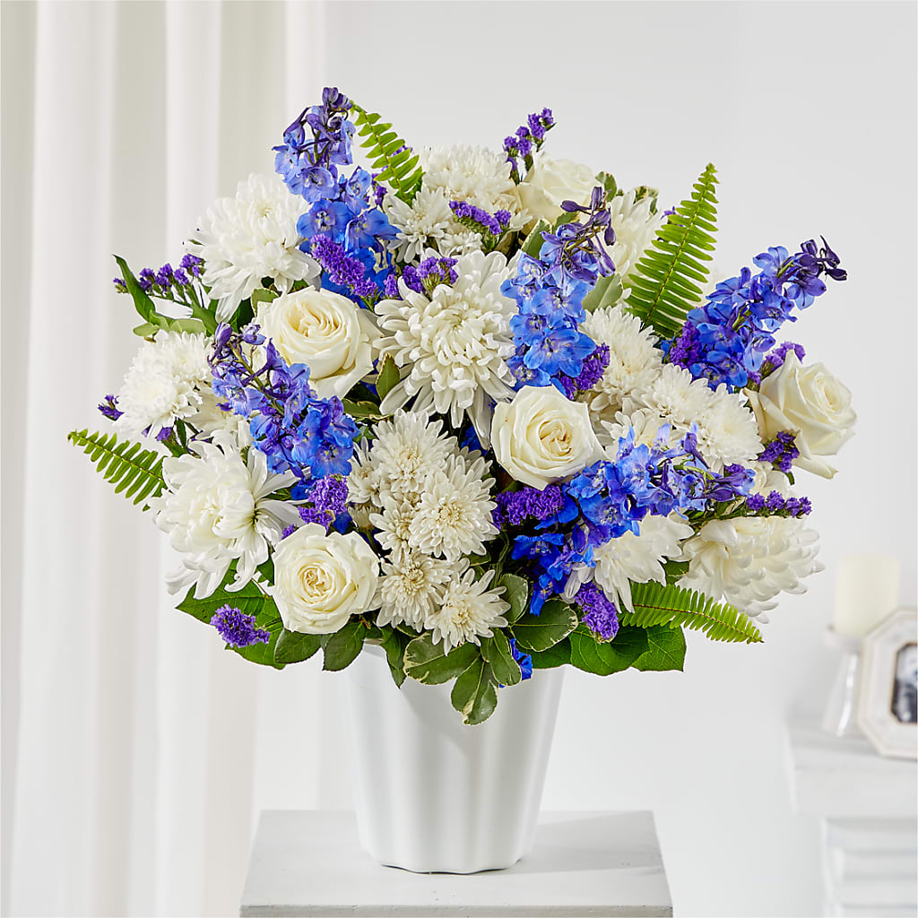 Hold Dear Tabletop Basket – BAYSORE'S FLOWER SHOP LLC, Mason OH