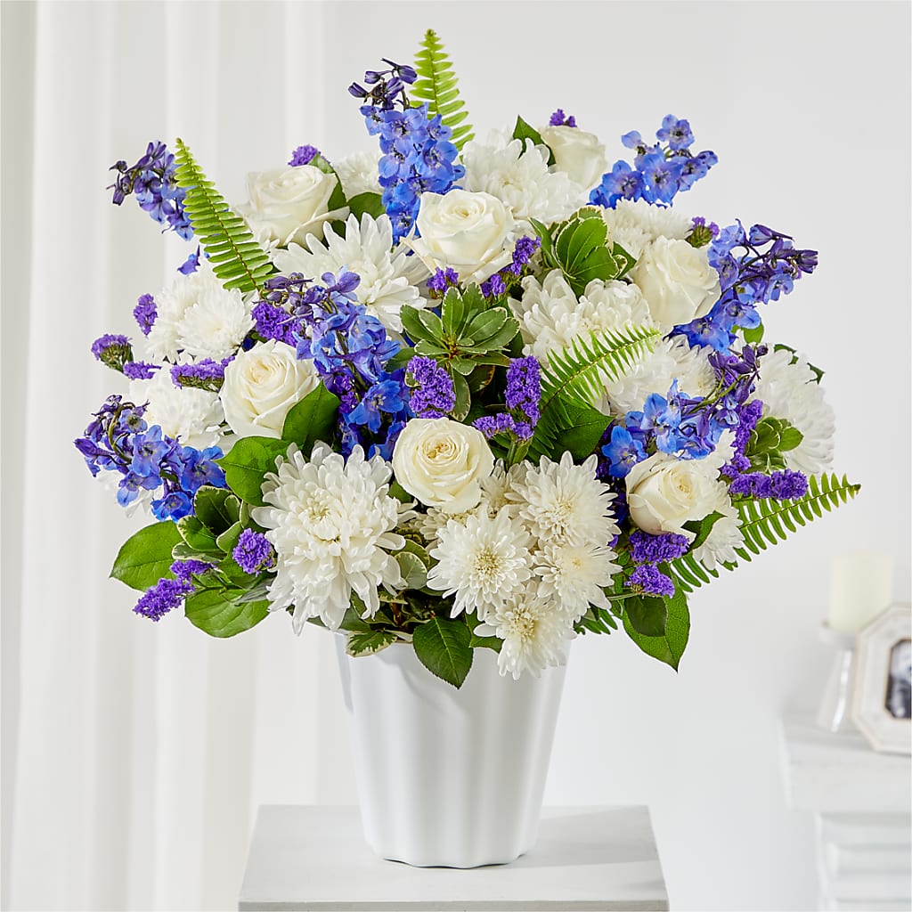 Hold Dear Tabletop Basket – BAYSORE'S FLOWER SHOP LLC, Mason OH