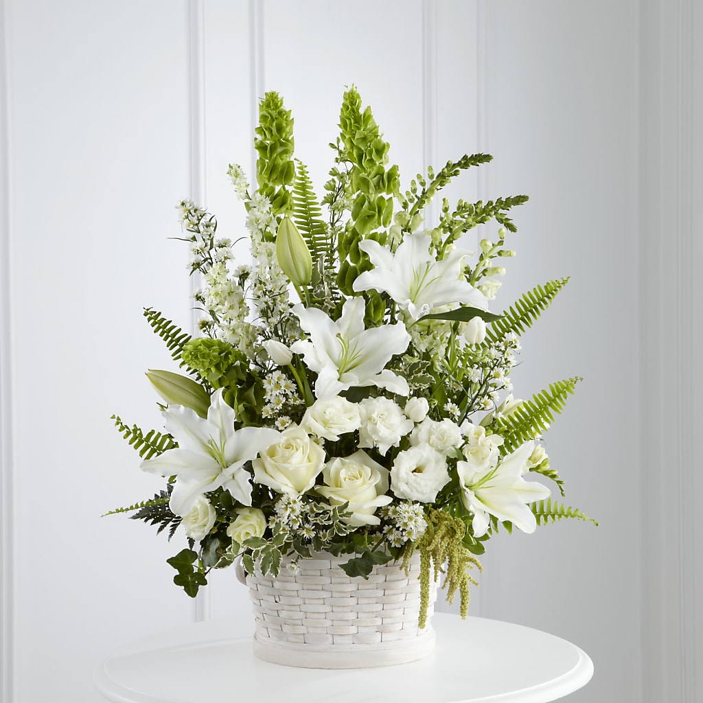 In Our Thoughts Arrangement – BAYSORE'S FLOWER SHOP LLC, Mason OH