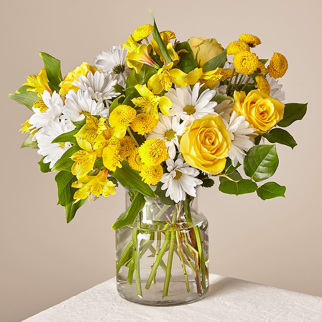 Sunny Sentiments Bouquet – BAYSORE'S FLOWER SHOP LLC, Mason OH