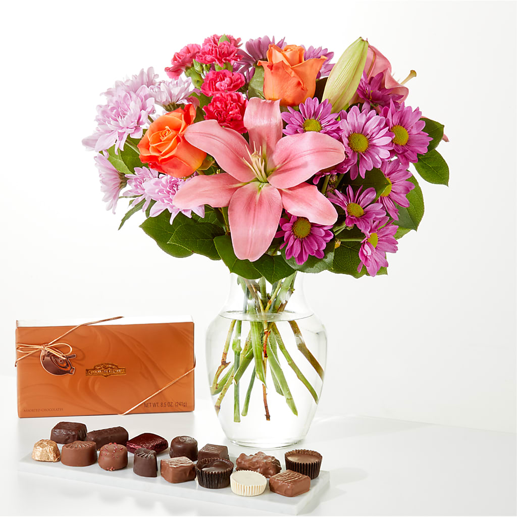 One and Only Bouquet and Chocolate Bundle – BAYSORE'S FLOWER SHOP LLC, Mason OH