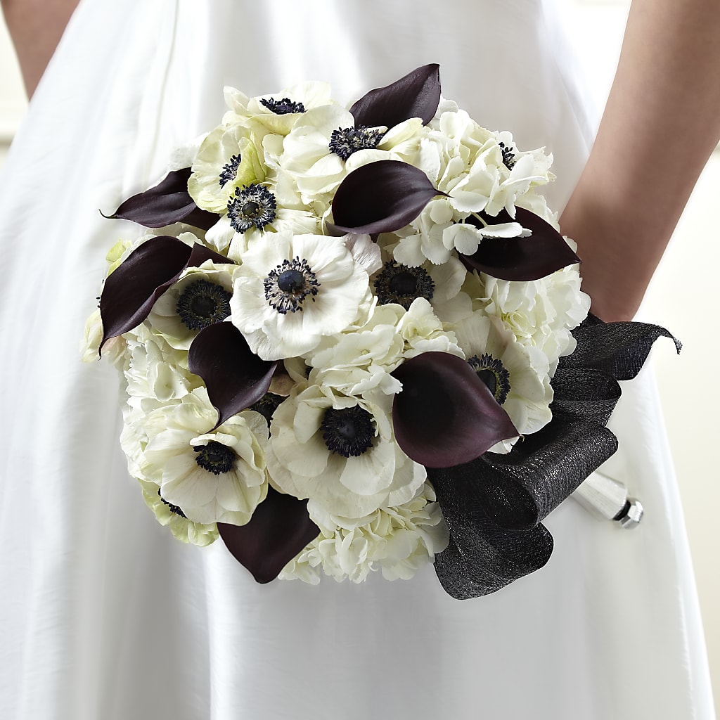 To Have and To Hold Bouquet – BAYSORE'S FLOWER SHOP LLC, Mason OH