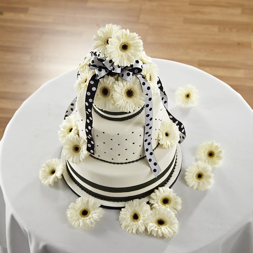 Simple Sophistication Cake Décor – BAYSORE'S FLOWER SHOP LLC, Mason OH