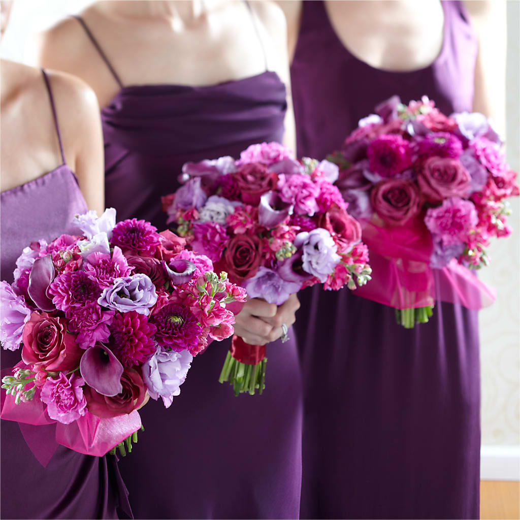 Bridesmaid's Garden Bouquet – BAYSORE'S FLOWER SHOP LLC, Mason OH