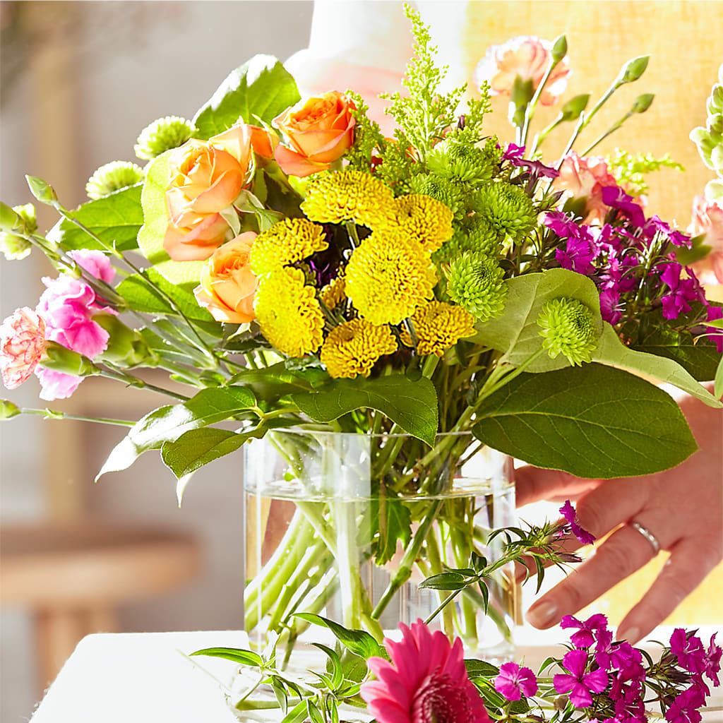 Bold & Bright – A Florist Original – BAYSORE'S FLOWER SHOP LLC, Mason OH