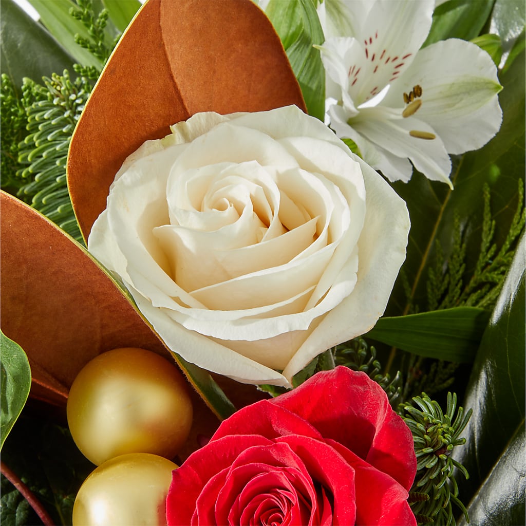 Joy & Jolly Bouquet – BAYSORE'S FLOWER SHOP LLC, Mason OH