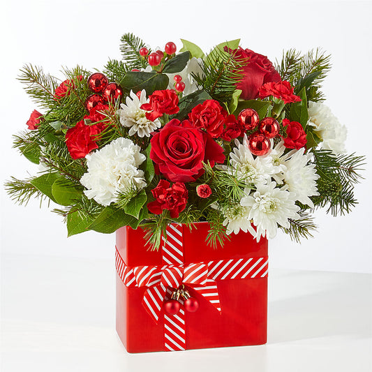Presents Under the Tree Bouquet – BAYSORE'S FLOWER SHOP LLC, Mason OH