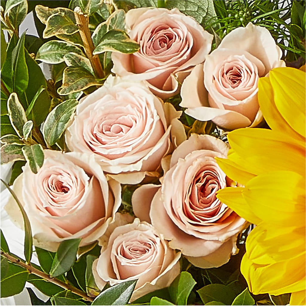 The Good Life Bouquet – BAYSORE'S FLOWER SHOP LLC, Mason OH