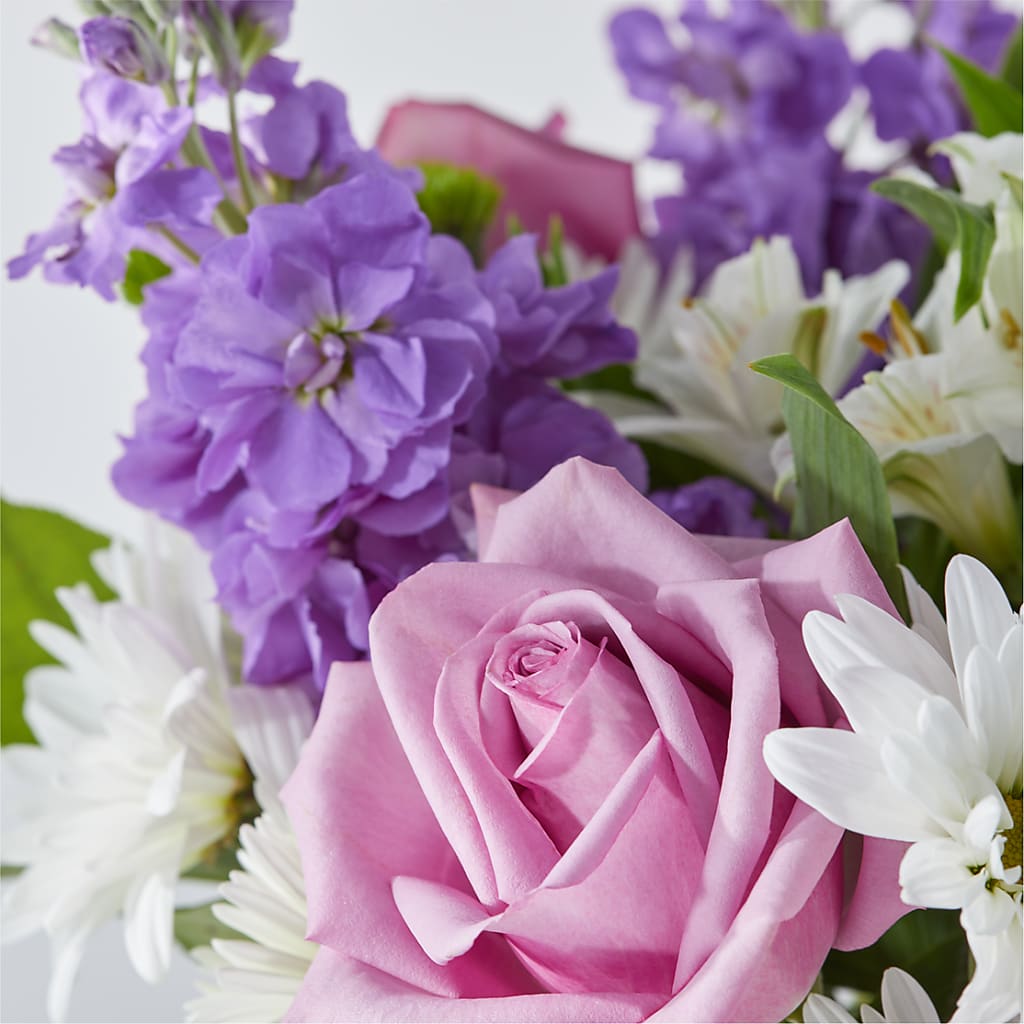 Garden of Peace Bouquet – BAYSORE'S FLOWER SHOP LLC, Mason OH