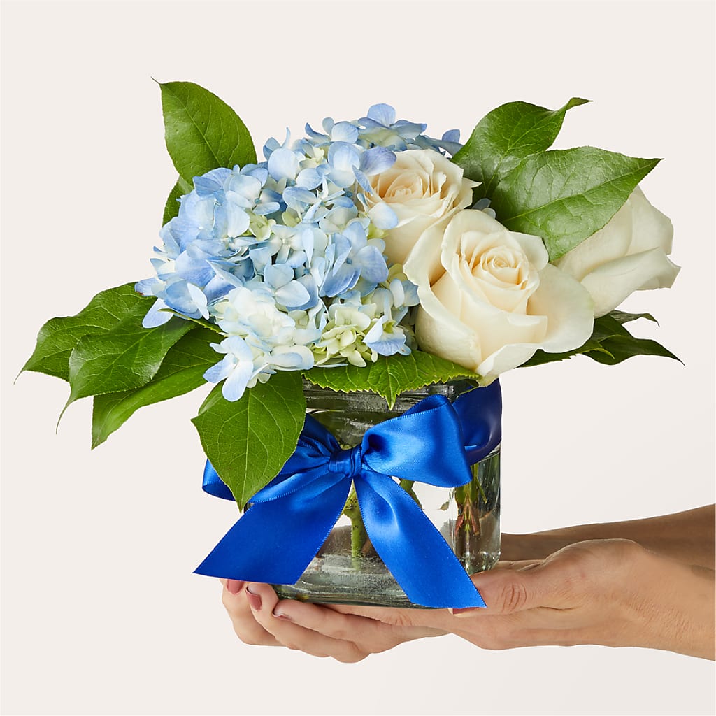 Sky Blue Delight Bouquet – BAYSORE'S FLOWER SHOP LLC, Mason OH