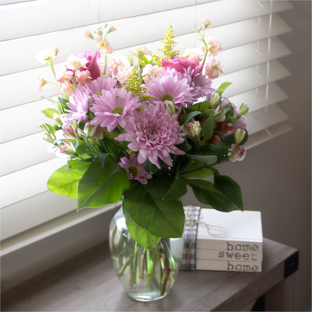 Pastel Tradition - A Florist Original – BAYSORE'S FLOWER SHOP LLC, Mason OH