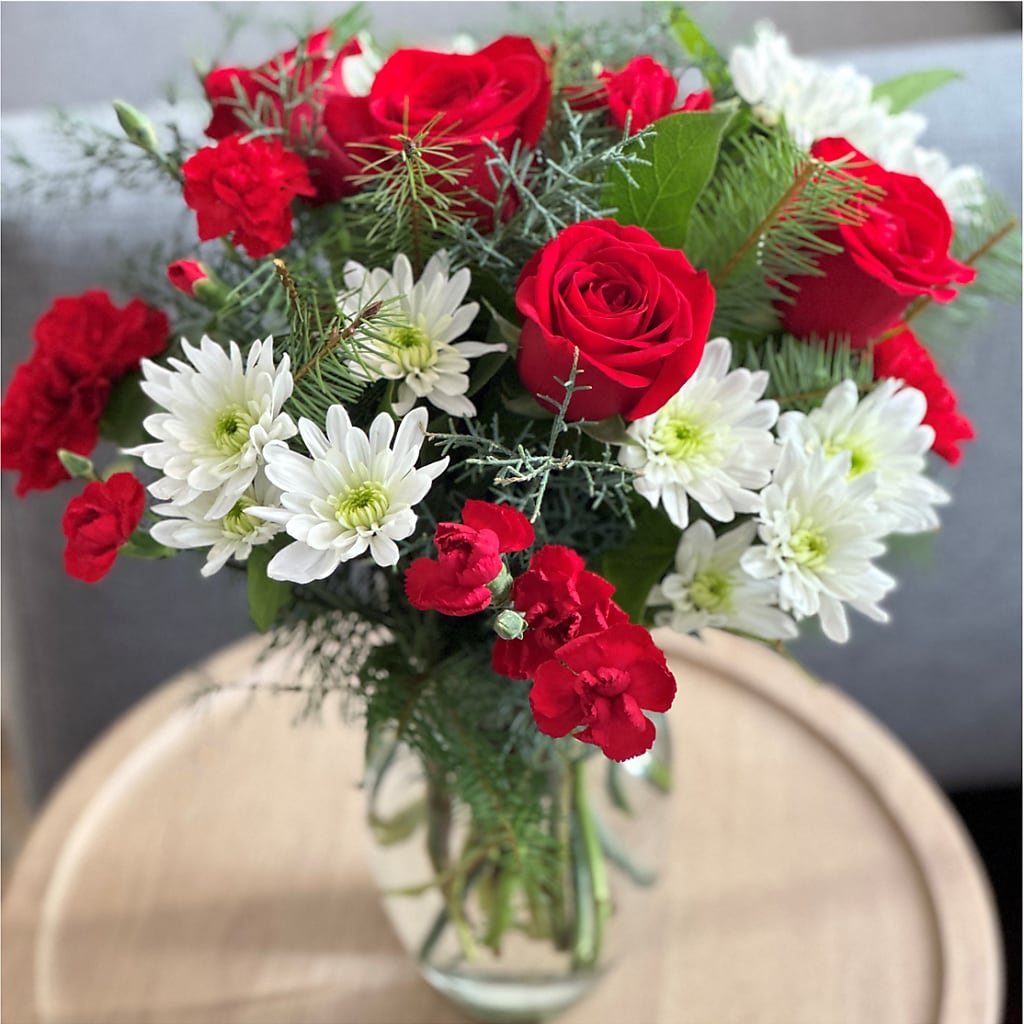 Seasonal Magic Bouquet – BAYSORE'S FLOWER SHOP LLC, Mason OH