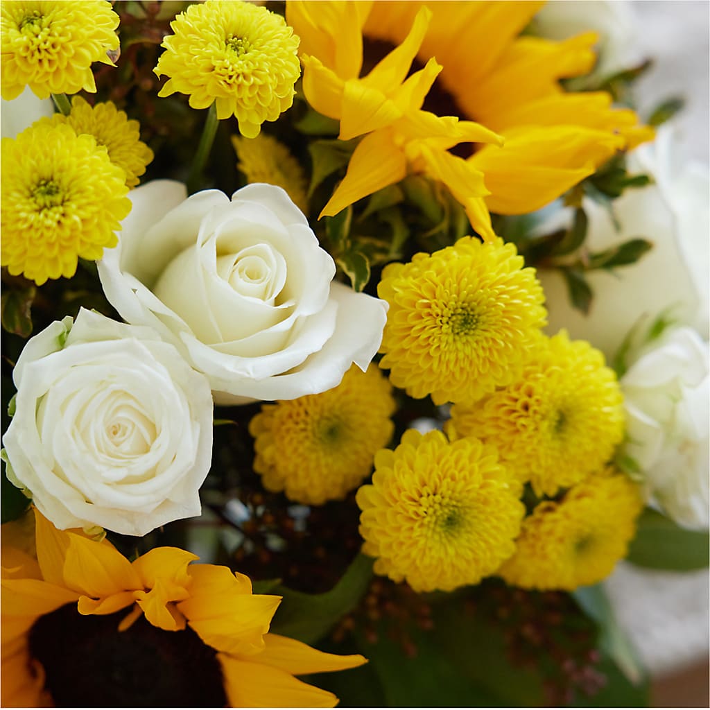 Luminous Morning Bouquet – BAYSORE'S FLOWER SHOP LLC, Mason OH