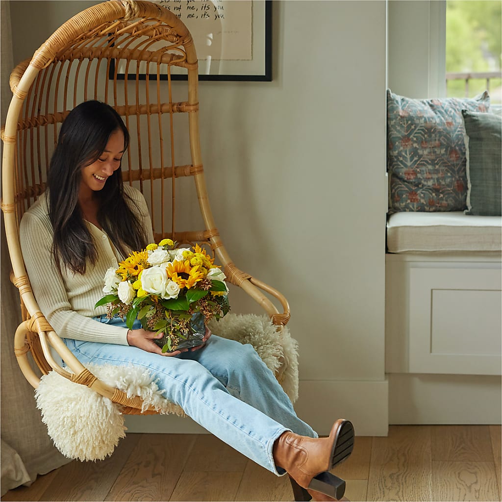 Luminous Morning Bouquet – BAYSORE'S FLOWER SHOP LLC, Mason OH