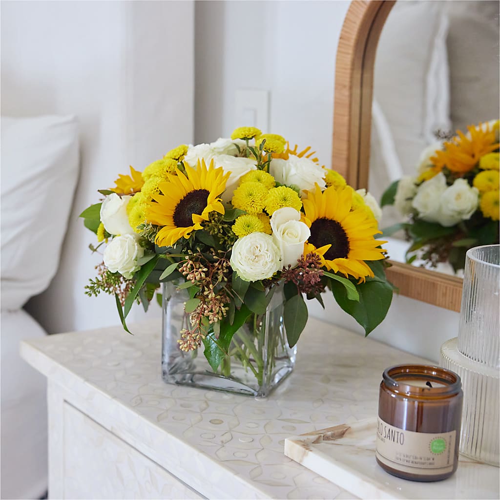 Luminous Morning Bouquet – BAYSORE'S FLOWER SHOP LLC, Mason OH
