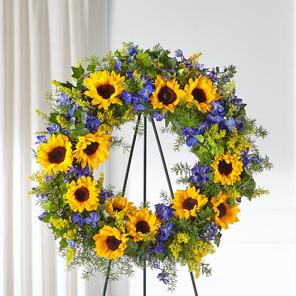 Bright Rays Wreath – BAYSORE'S FLOWER SHOP LLC, Mason OH