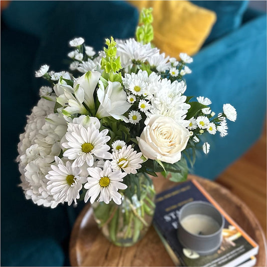 Classic Ivory – A Florist Original – BAYSORE'S FLOWER SHOP LLC, Mason OH