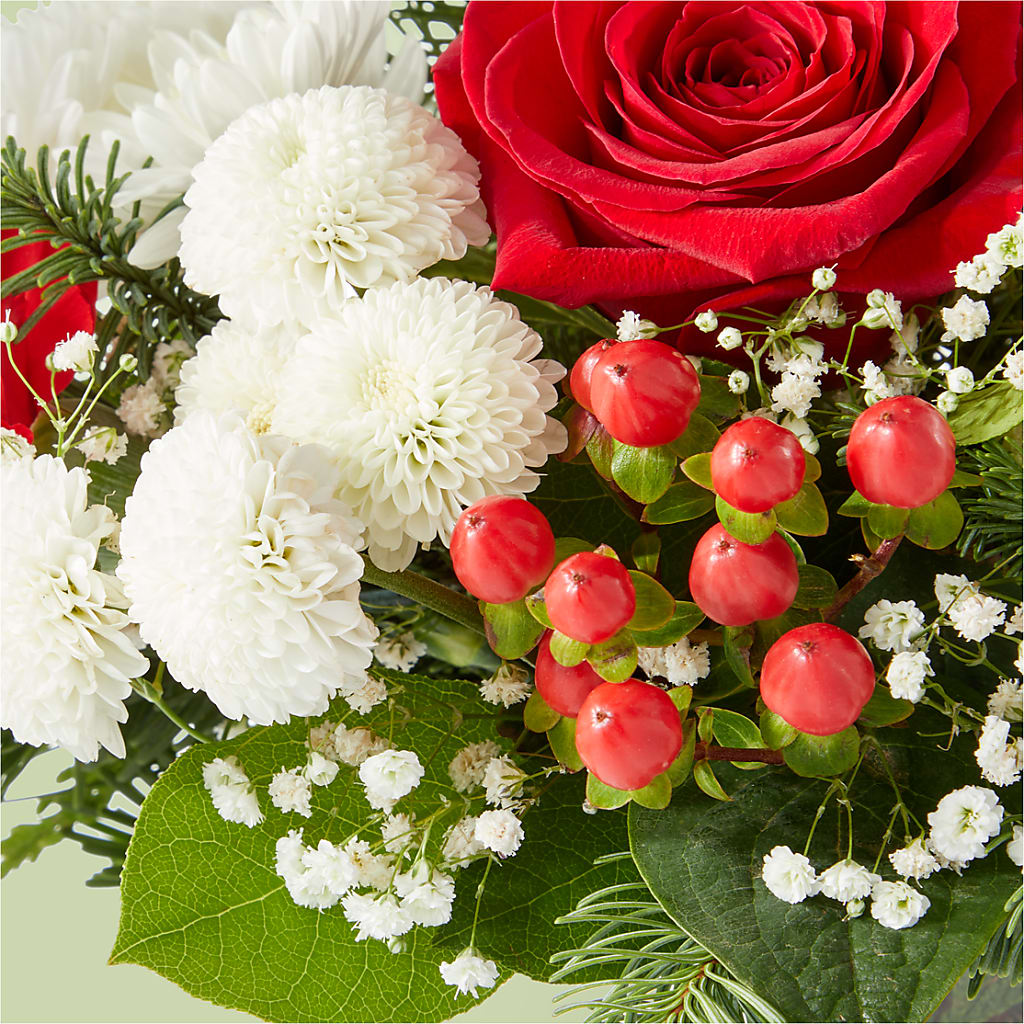 Chance of Flurries Bouquet – BAYSORE'S FLOWER SHOP LLC, Mason OH