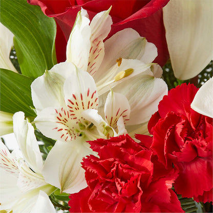 Holiday Season Bouquet – BAYSORE'S FLOWER SHOP LLC, Mason OH