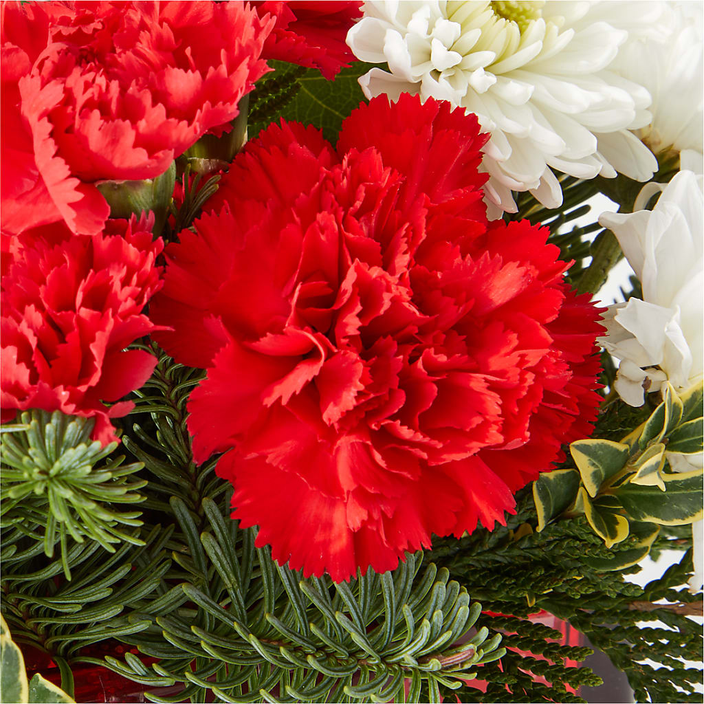 Christmas Market Bouquet – BAYSORE'S FLOWER SHOP LLC, Mason OH