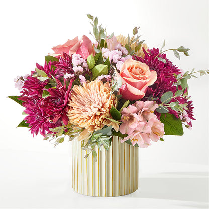Berry Cobbler Bouquet with Ivory Vase – BAYSORE'S FLOWER SHOP LLC, Mason OH