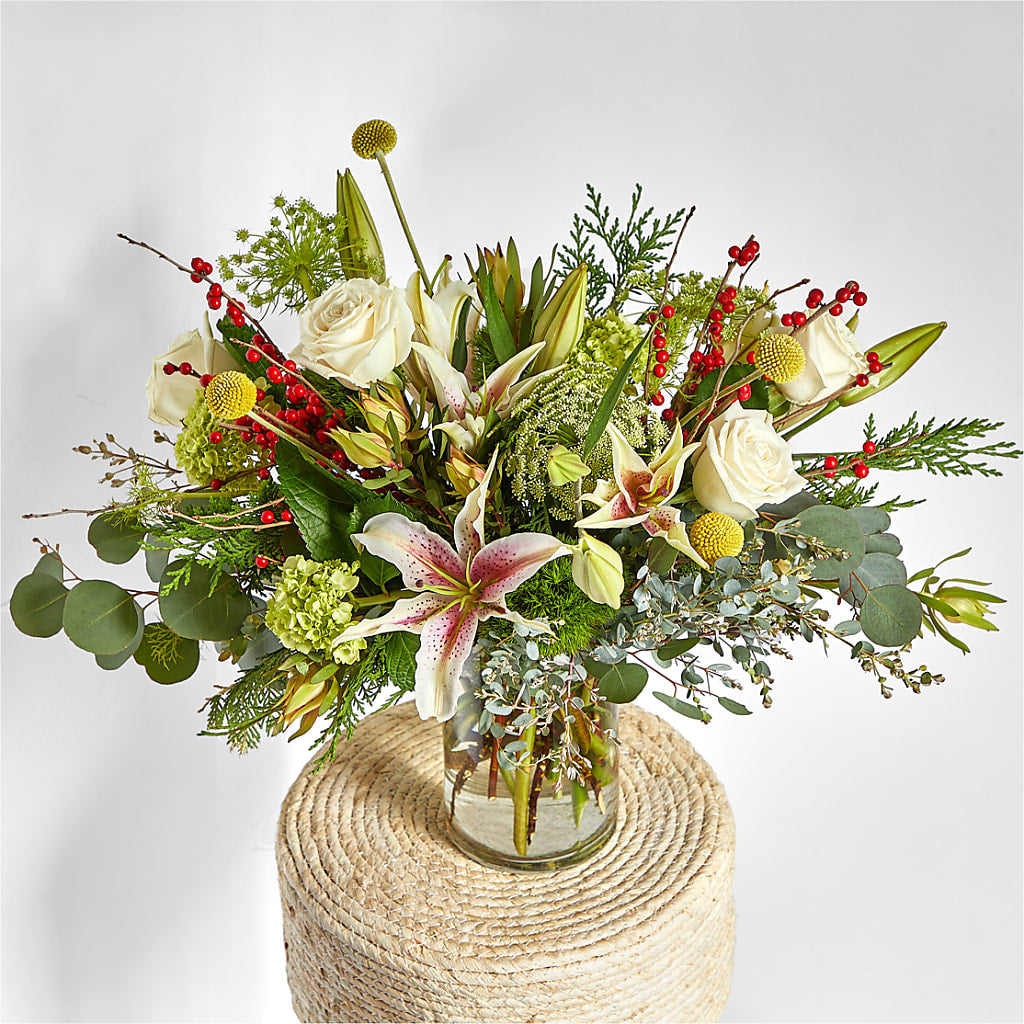 Berry & Bright Bouquet – BAYSORE'S FLOWER SHOP LLC, Mason OH