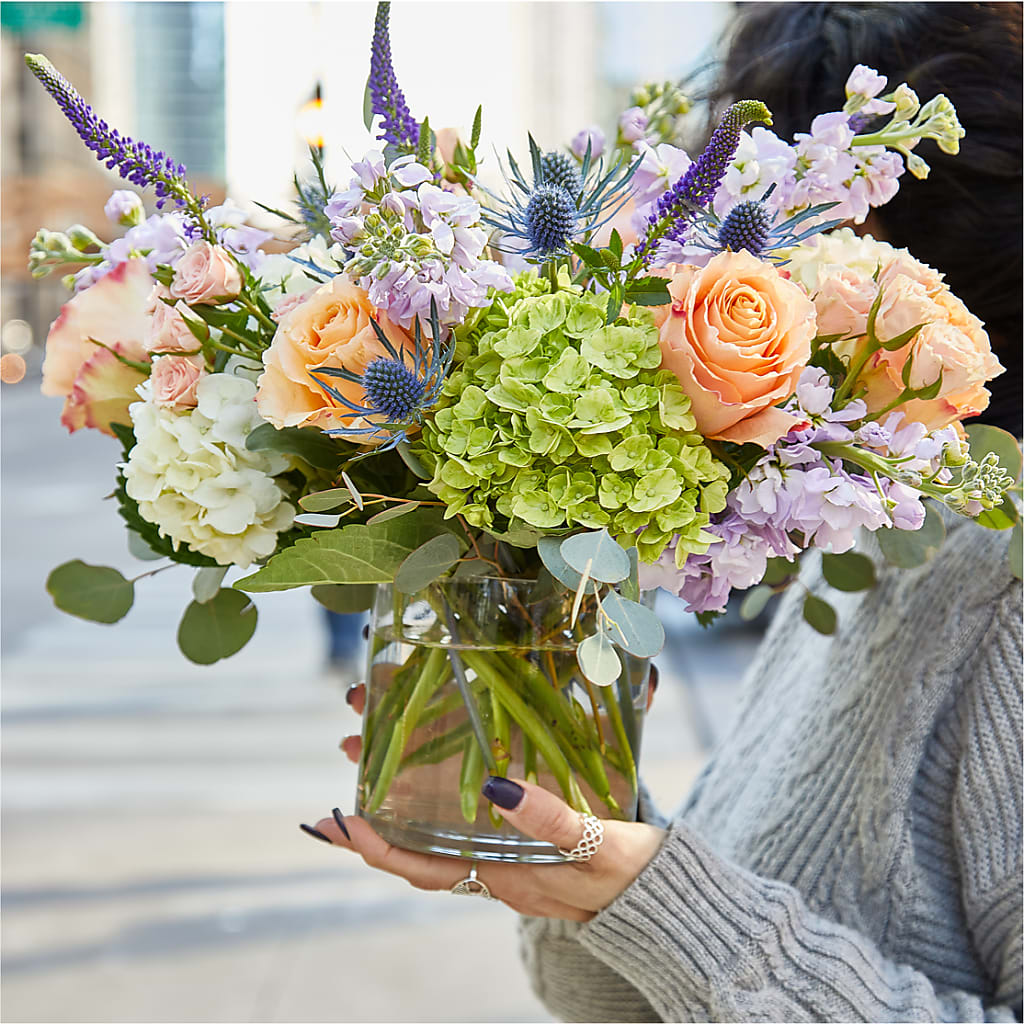 Porch Swing Bouquet – BAYSORE'S FLOWER SHOP LLC, Mason OH