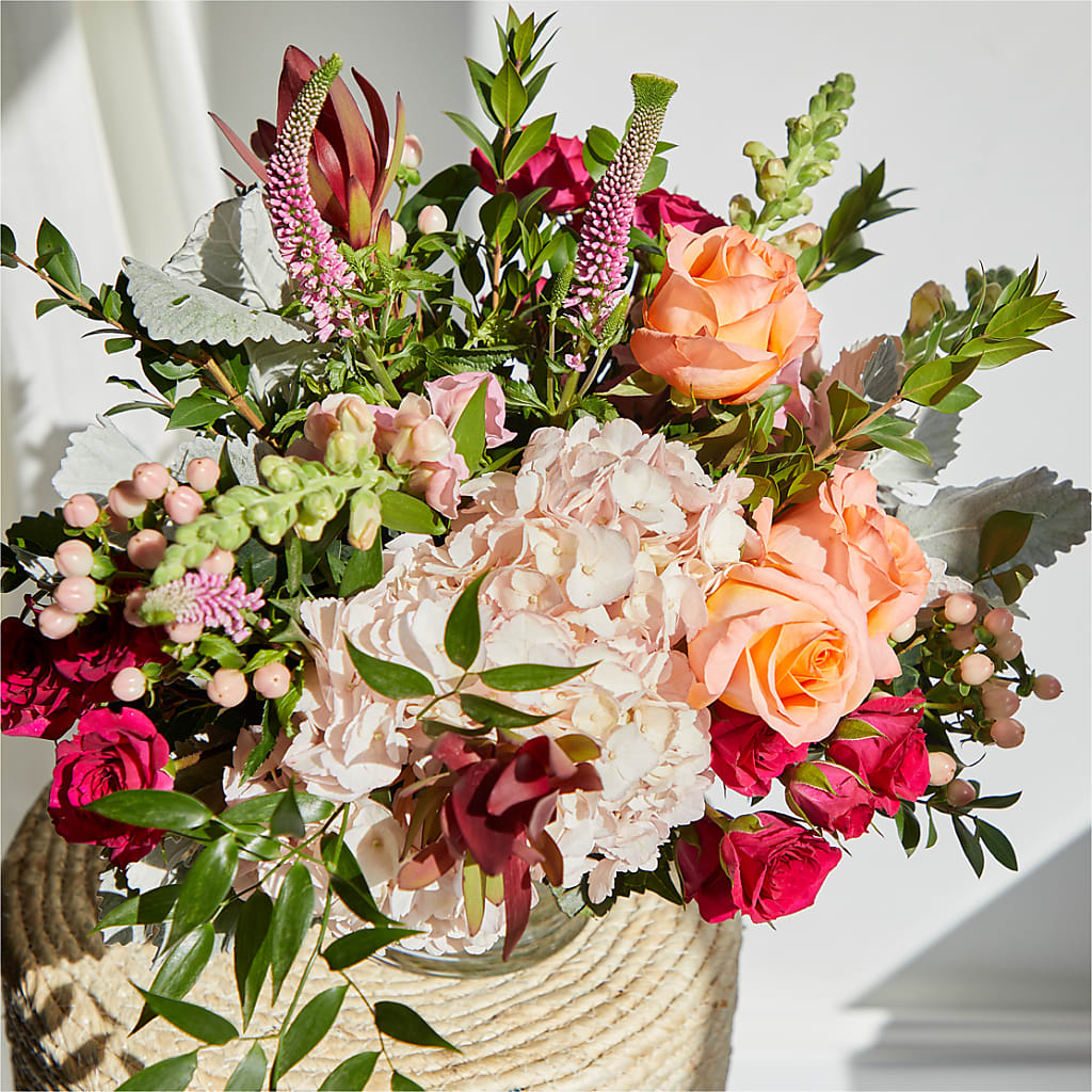 Glitz & Glam Bouquet – BAYSORE'S FLOWER SHOP LLC, Mason OH