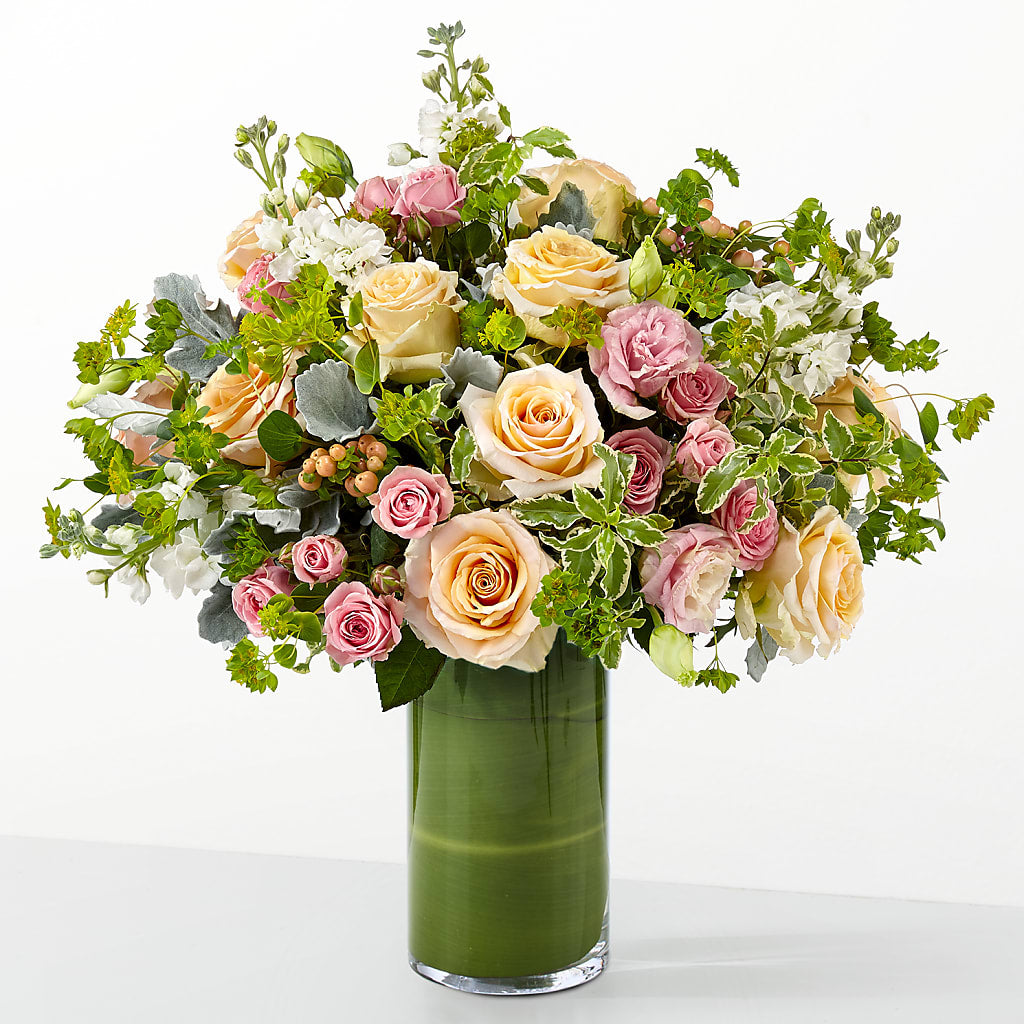 The Glamour Shot – BAYSORE'S FLOWER SHOP LLC, Mason OH
