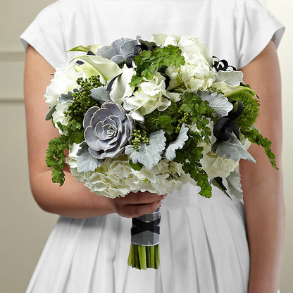 Sweet Innocence Bouquet – BAYSORE'S FLOWER SHOP LLC, Mason OH