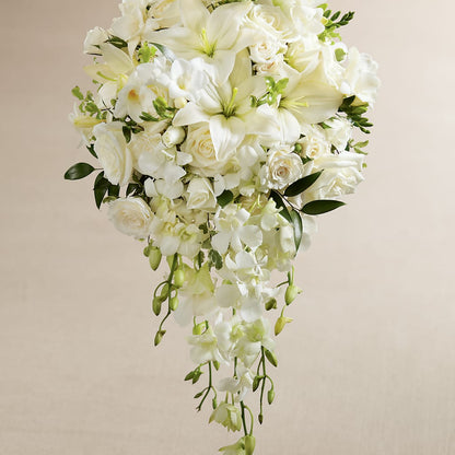 White Wonders Bouquet – BAYSORE'S FLOWER SHOP LLC, Mason OH